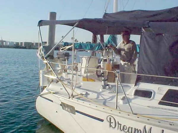bimini / enclosure
