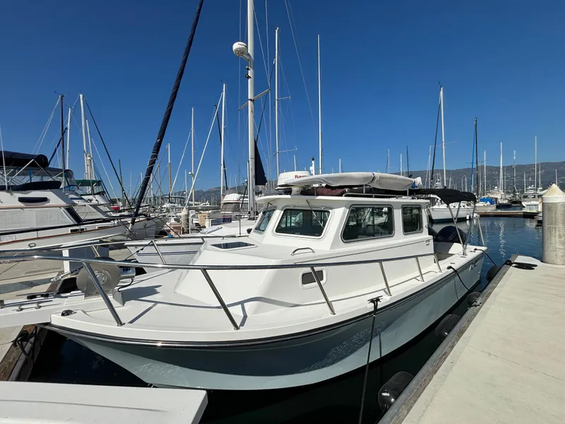 2017 Parker 2530 Extended Cabin