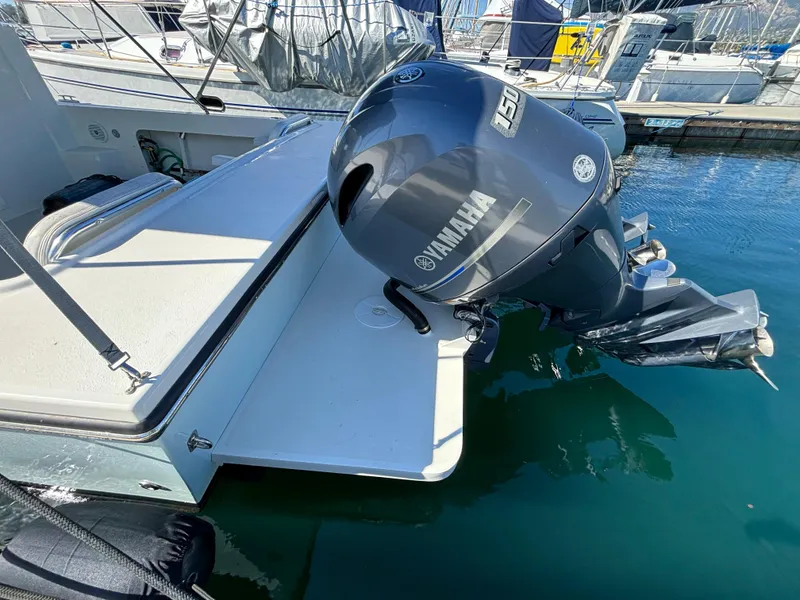 2017 Parker 2530 Extended Cabin