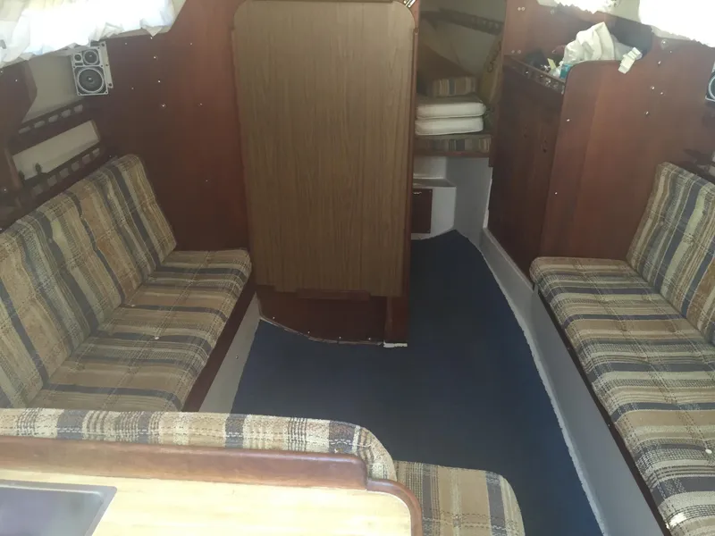 Main Salon w/Fold Down Table