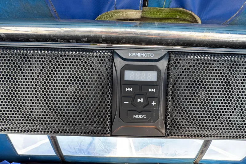Kemimoto audio system on 1985 Carver 3607 Aft Cabin Motor Yacht.