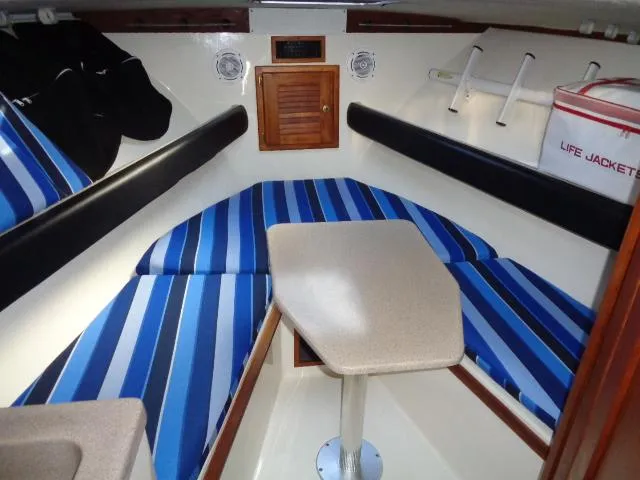 2002 Albemarle 280 Express Fisherman