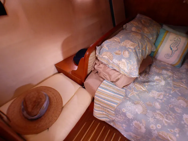 Master stateroom storage