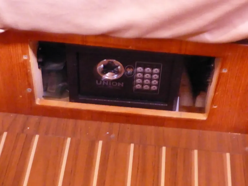 Under bed safe