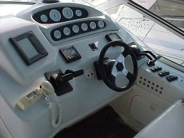1995 Silverton 361 Express