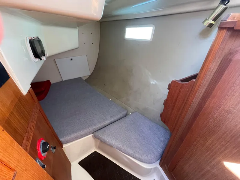 1991 Hunter 28 Sloop