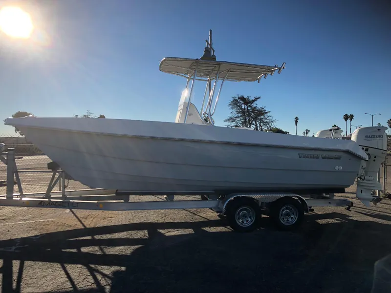 2018 Twin Vee 225 Ocean Cat