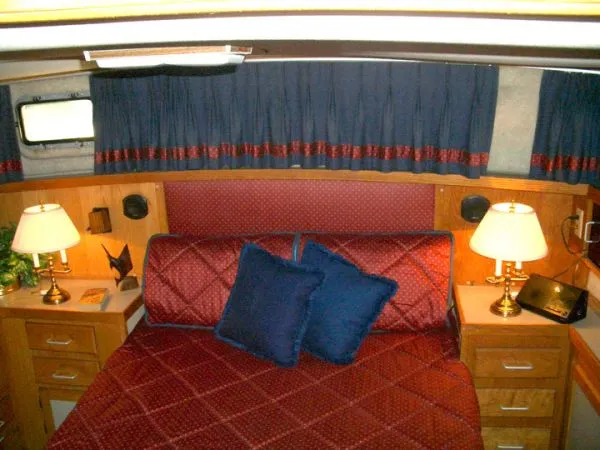 1985 Mainship Double Cabin