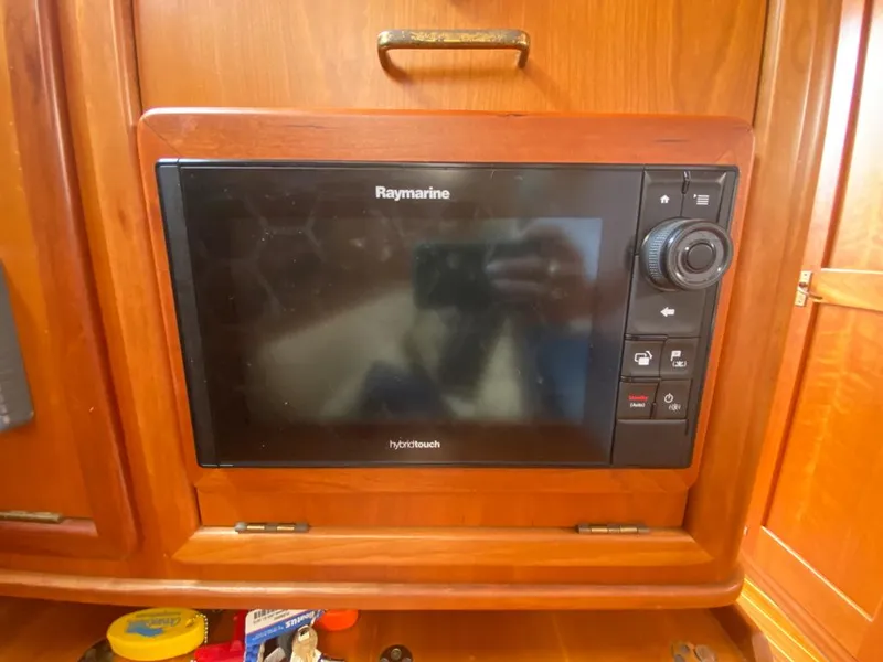 2002 Saga 43