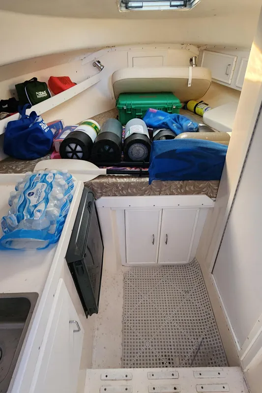2004 Canaveral 28 Hardtop Dive