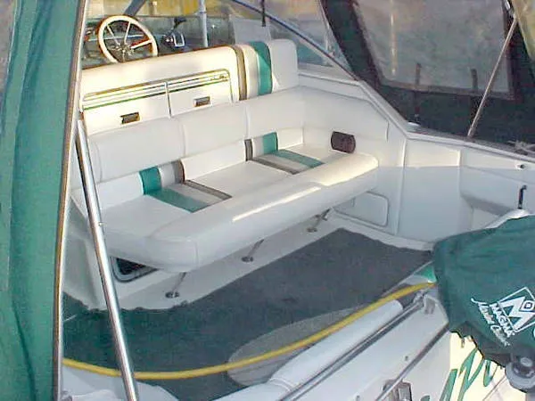 1990 Sea Ray 270/290 Sundancer