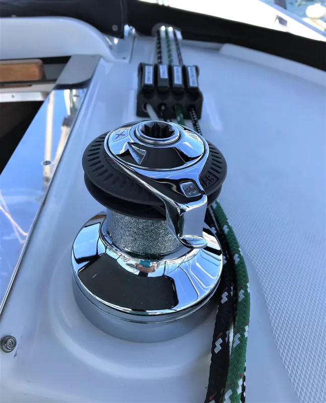 2004 Hunter 36