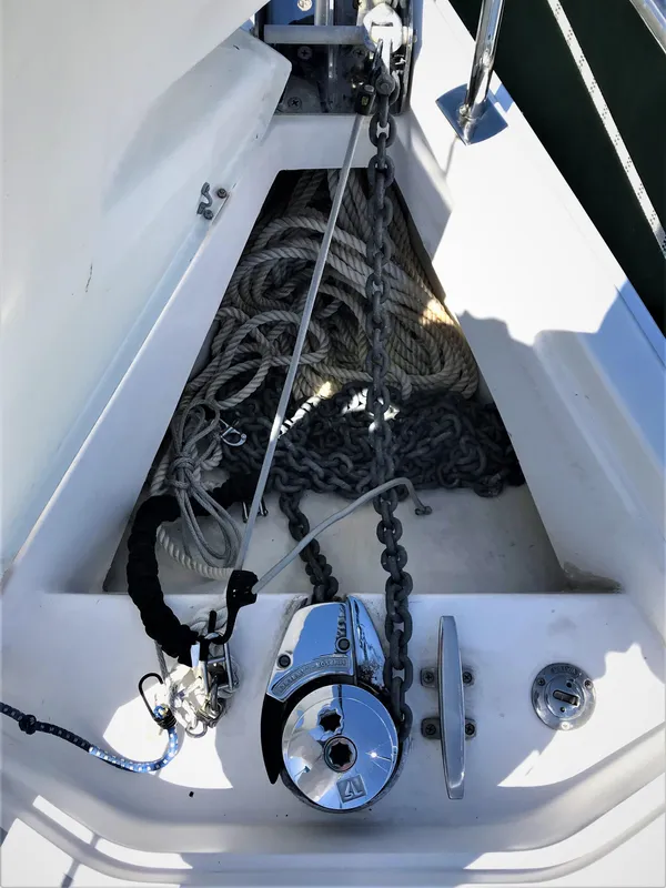 2004 Hunter 36