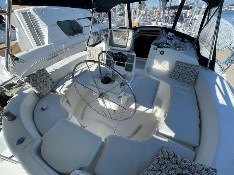 2003 Hunter 410