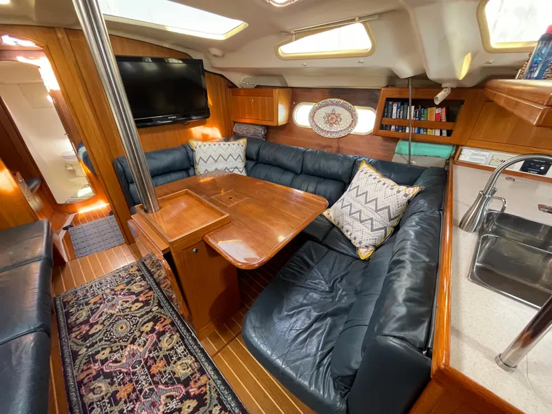 2003 Hunter 410