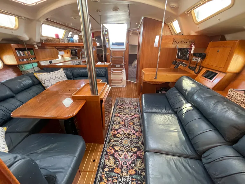 2003 Hunter 410