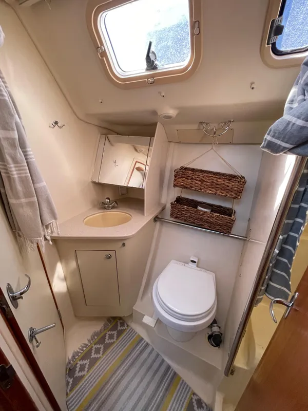 2003 Hunter 410