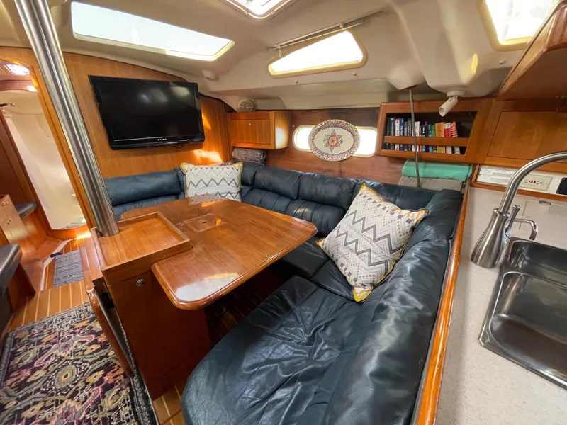 2003 Hunter 410
