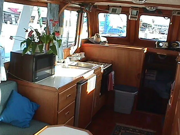 1977 C&L Marine Trader Europa