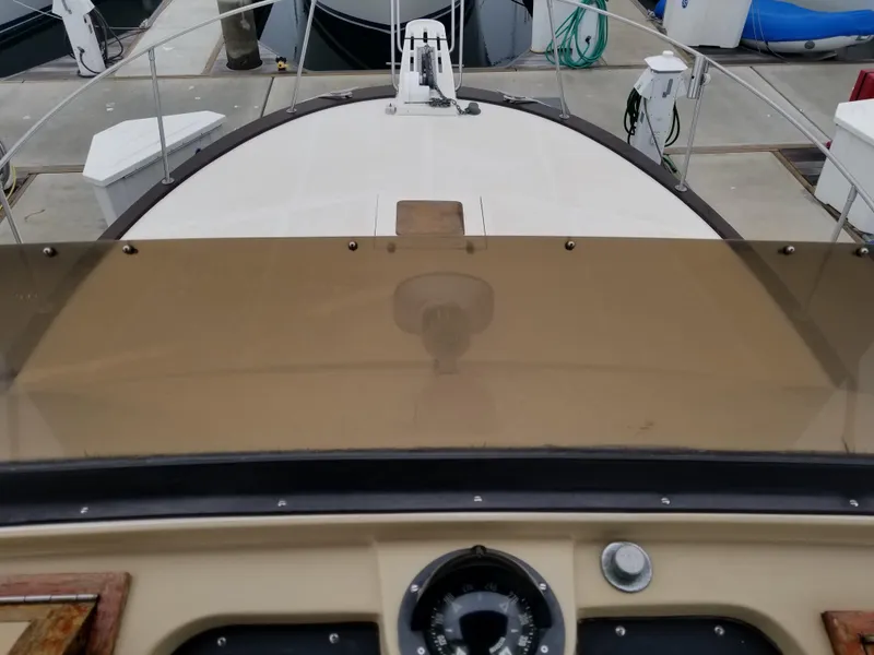 Foredeck, Looking Down from Flybridge