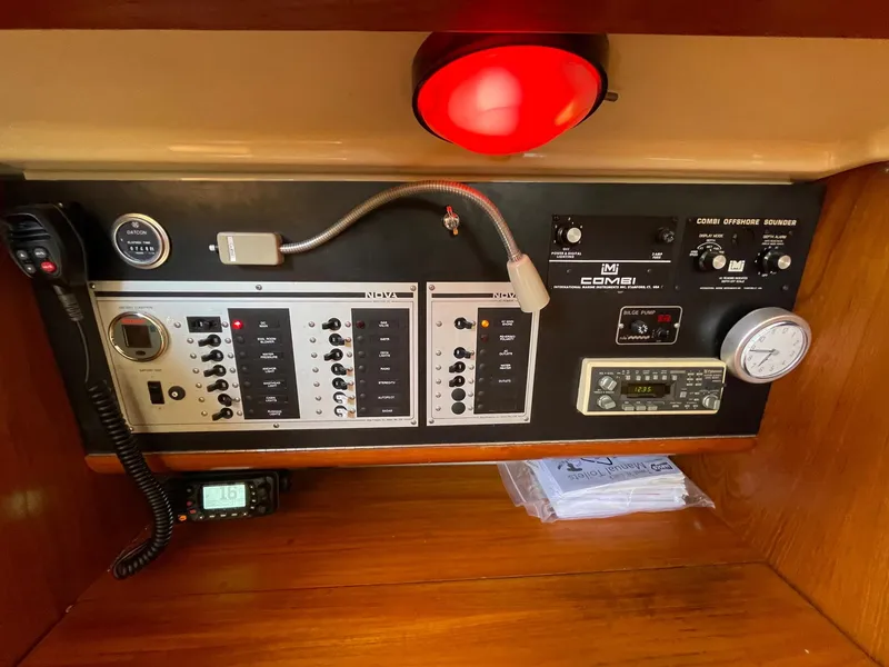 1985 Pearson 36-2