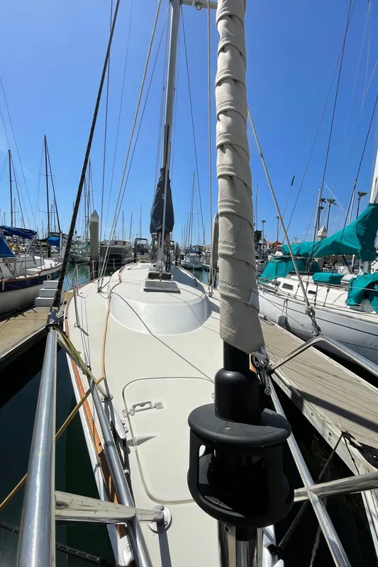 1985 Pearson 36-2