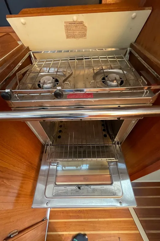 1985 Pearson 36-2