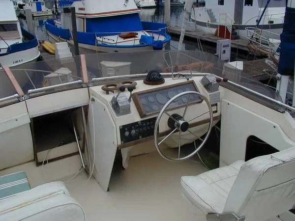 1979 Bayliner Bristol 35