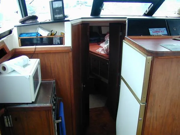 1979 Bayliner Bristol 35