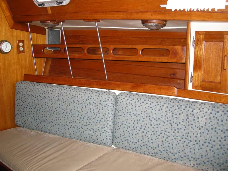 Starboard Settee & Shelving