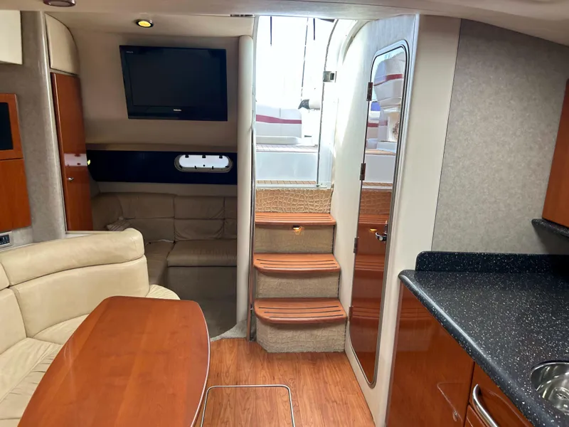 Salon Looking Aft