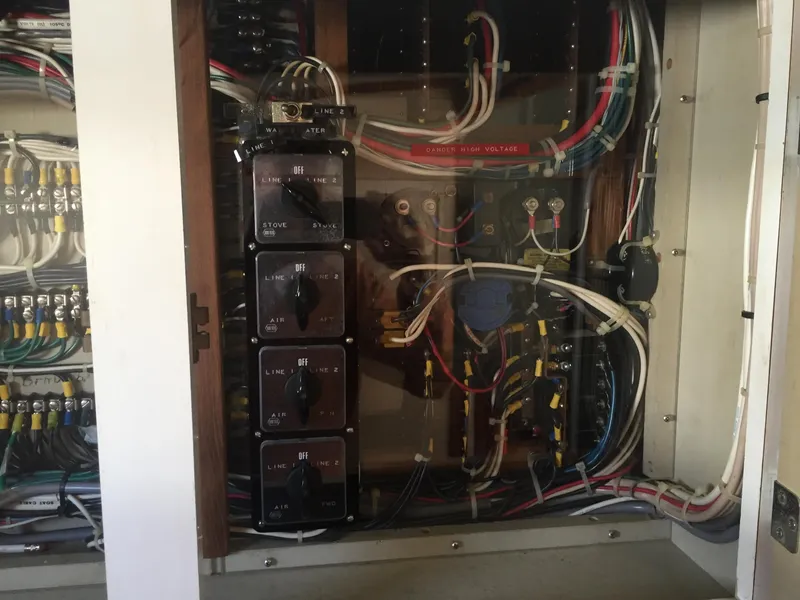 Battery Switches