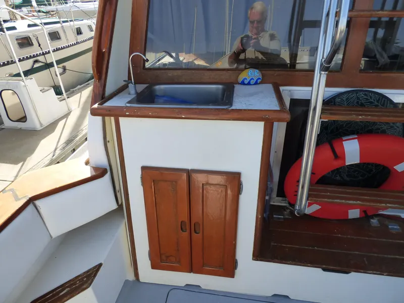 1988 Bayliner 32 Motoryacht