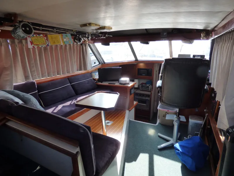 1988 Bayliner 32 Motoryacht