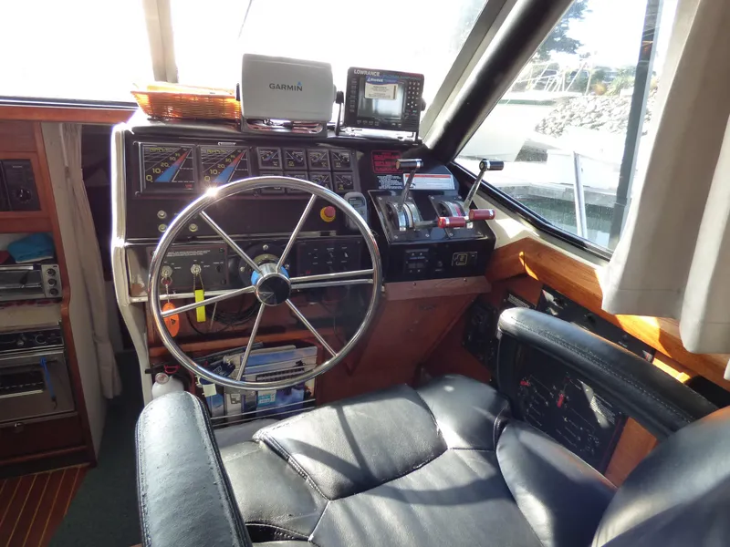 1988 Bayliner 32 Motoryacht