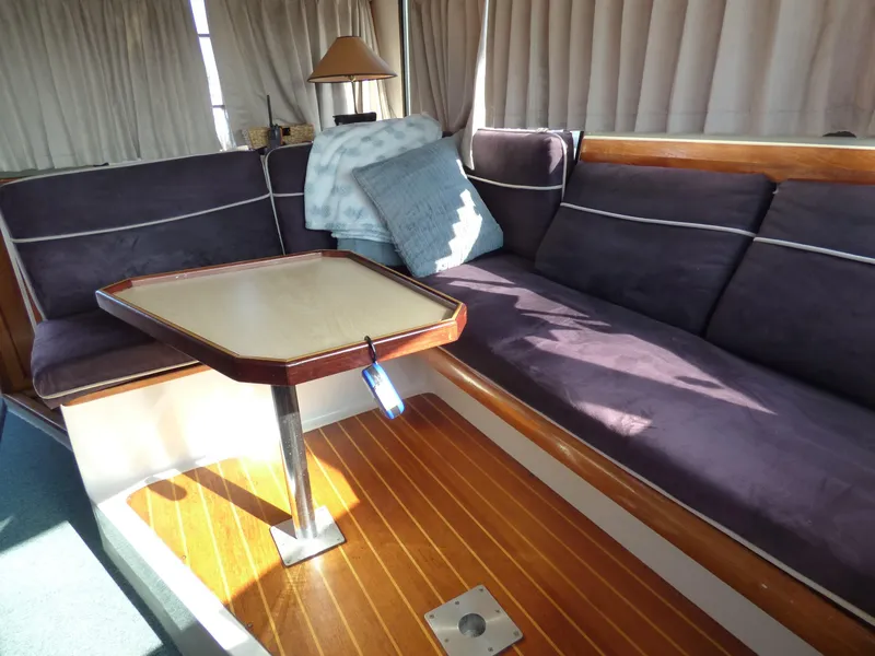 1988 Bayliner 32 Motoryacht