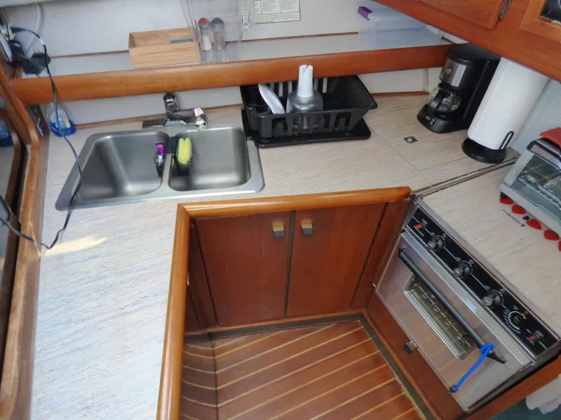 1988 Bayliner 32 Motoryacht