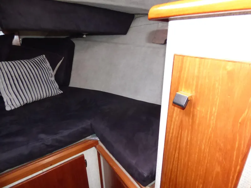1988 Bayliner 32 Motoryacht
