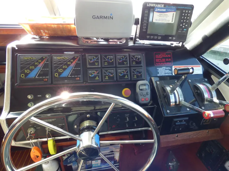 1988 Bayliner 32 Motoryacht