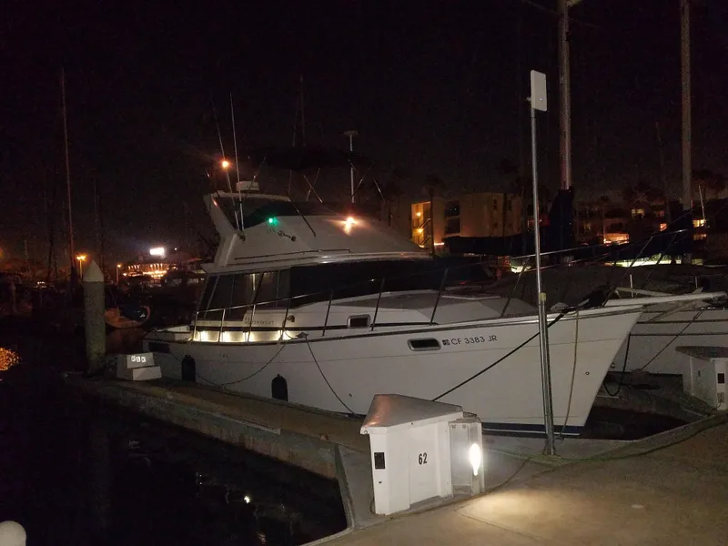 1988 Bayliner 32 Motoryacht