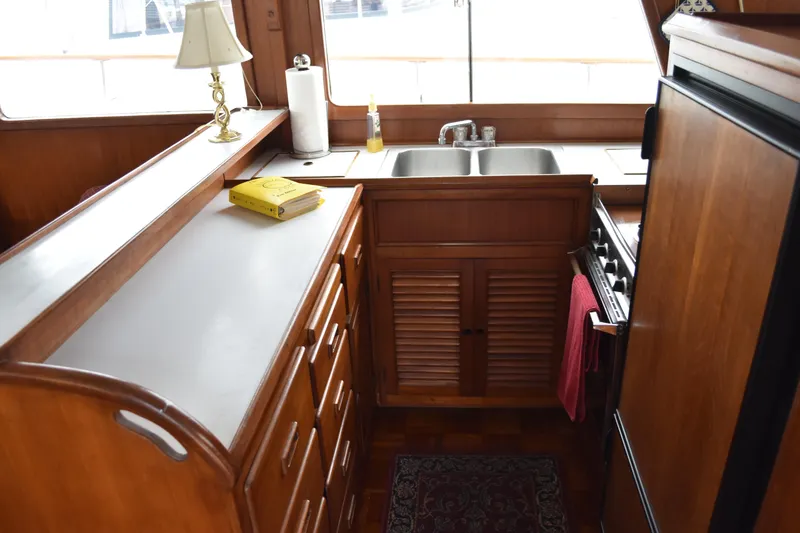 1980 Heritage Yachts 42