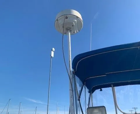 1974 Luhrs 32