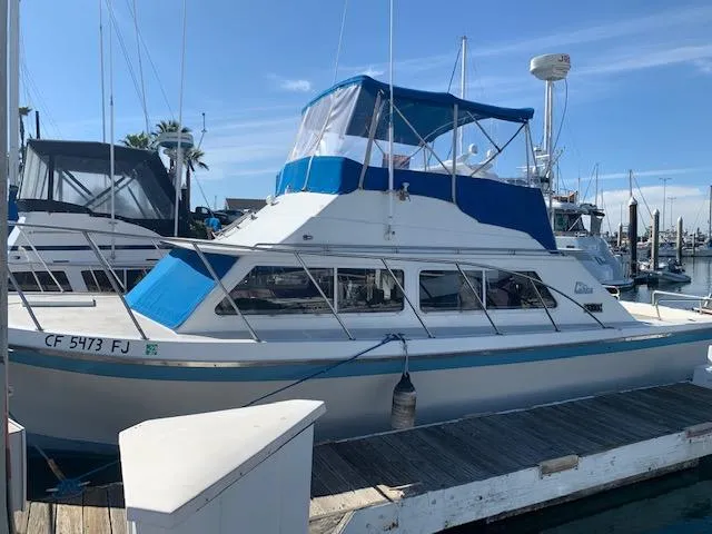 1974 Luhrs 32