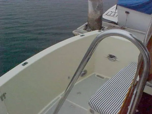 1986 PT-CRUISER Cockpit Motor Yacht