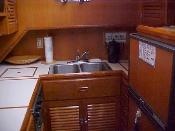 1986 PT-CRUISER Cockpit Motor Yacht