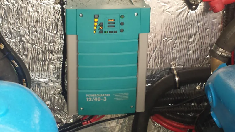 Mastervolt Battery Charger