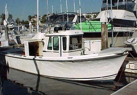 1986 Shamrock Pilothouse