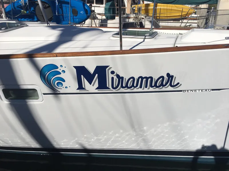 2004 Beneteau 473