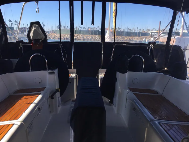 Clean cockpit aft