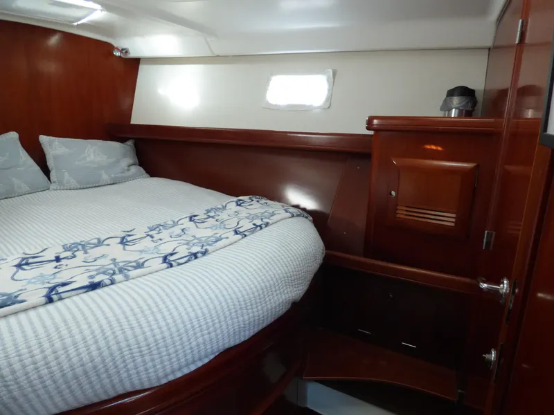 2004 Beneteau 473